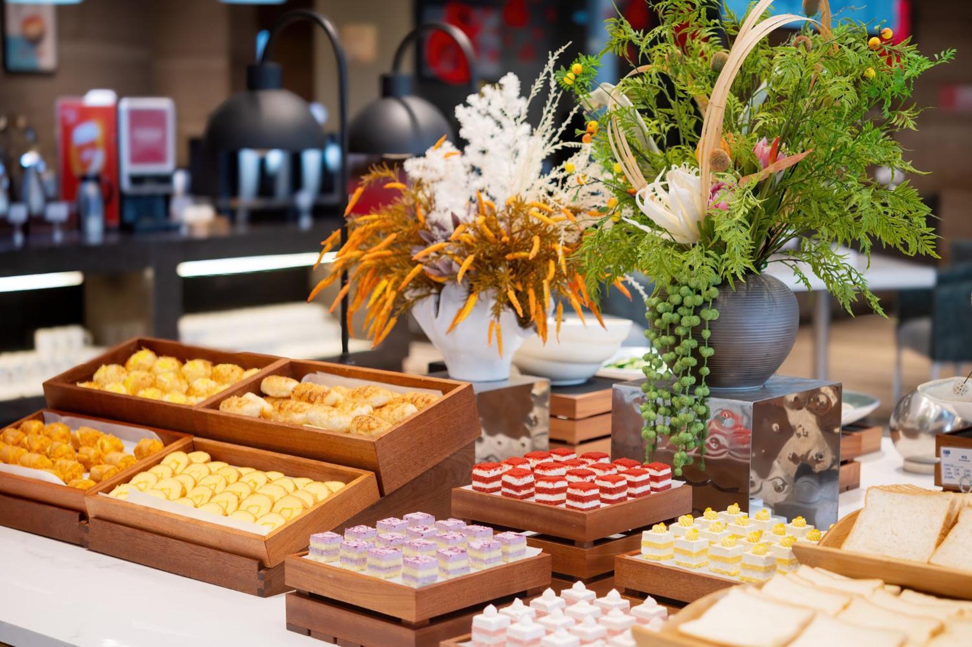 Holiday Inn Express Chengdu West Gate By Ihg Bagian luar foto